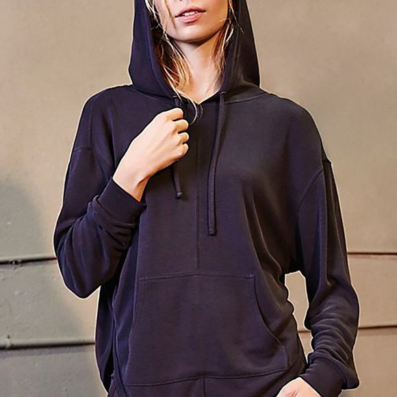 🎉LAST CHANCE🎉 NWT FP Movement Back Into It Hoodie / Black - Picture 2 of 4